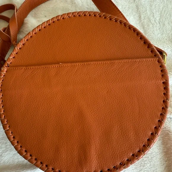 CLEOBELLA OBRAND CLEATHER CANTEEN STYLE SHOULDER BAG WITH WOVEN DETAILS - Picture 4 of 11